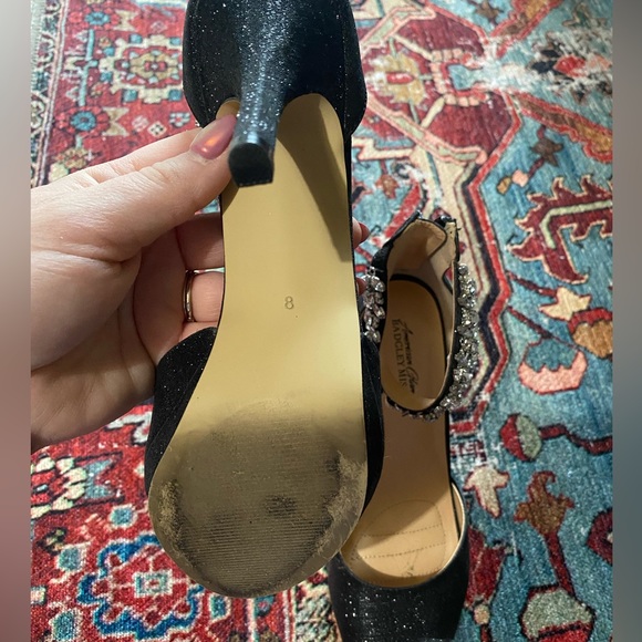 Heels - Picture 6 of 6